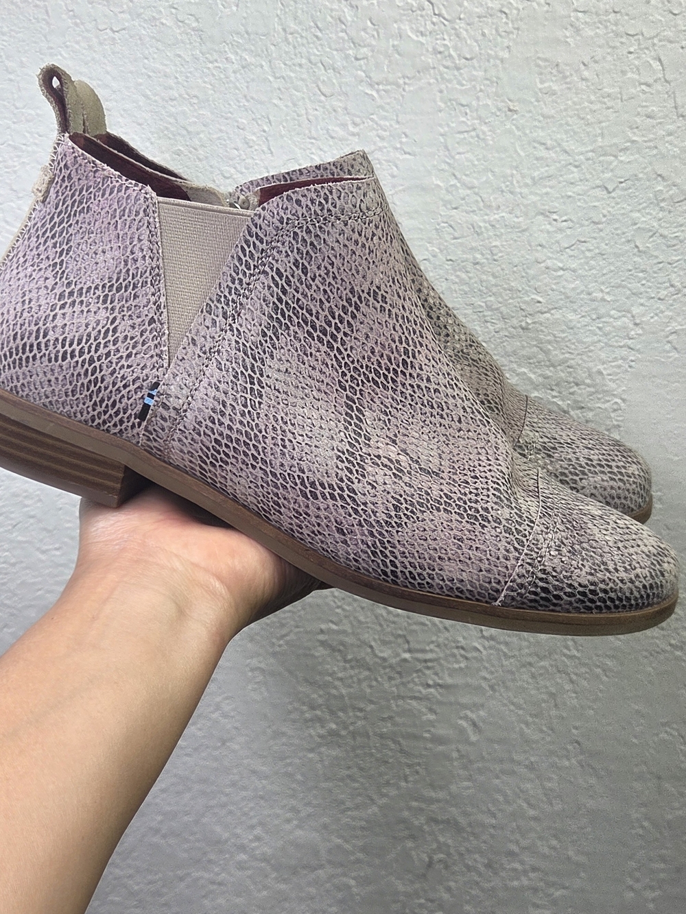 TOMS Reese Gray Python Snake Print Suede Ankle Booties Size 9 W9